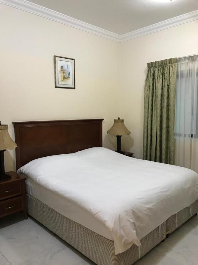 Al Majarah Residence ชาร์จาห์ ภายนอก รูปภาพ