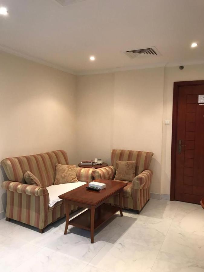 Al Majarah Residence ชาร์จาห์ ภายนอก รูปภาพ